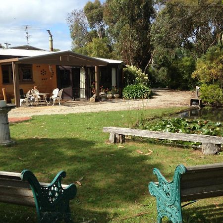 Mud Hollow Barn Ventnor Exterior photo